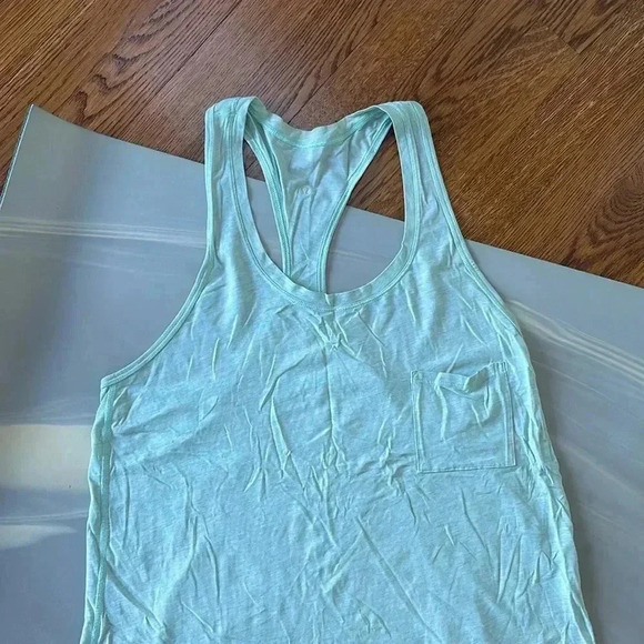 Lululemon I 6 - Picture 2 of 15